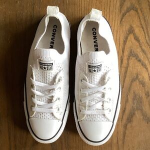 Converse Woman White Slip-On Chuck Taylor All Star Knit Sneakers Size 9